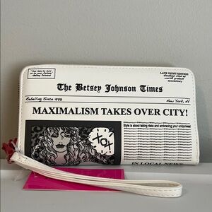 Betsey Johnson White and Black Graphic Wallet